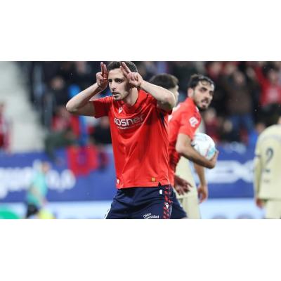 Las puntuaciones del Osasuna-Barcelona: Raúl y Budimir lideran