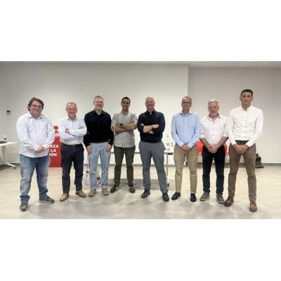 Más de 70 profesionales analizan el futuro del sector porcino en Navarra, con la bioseguridad como reto