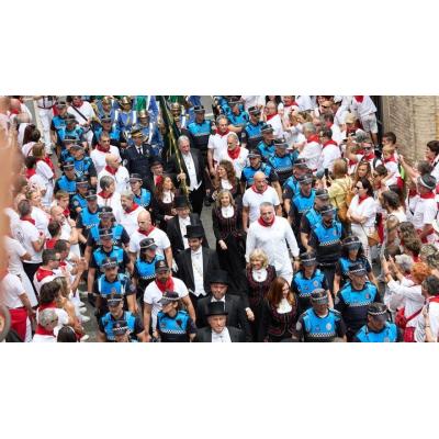 Multas de 1.800 euros por cantar una jota contra los desahucios en San Fermín