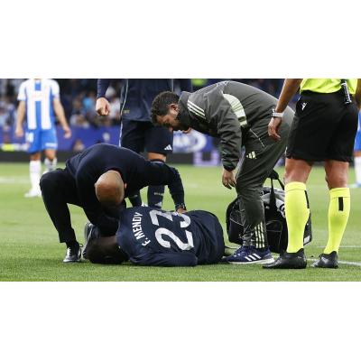 El Real Madrid se queda sin defensas: Arbeloa pierde a Mendy