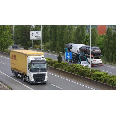 El transporte envejece en Navarra sin relevo generacional: el sector necesita 600 chóferes para mercancías y viajeros