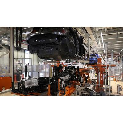 La dirección de Volkswagen Navarra confirma que se está estudiando implantar el turno de fin de semana