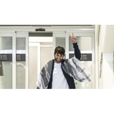 Salim Malla, miembro de la Global Sumud Flotilla, llega a Bilbao tras ser retenido por Israel