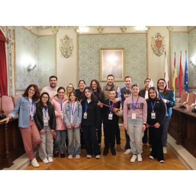 Estudiantes italianos Erasmus del Colegio Compañía de María visitan el Ayuntamiento de Tudela