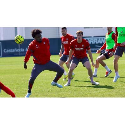 La Premier y la Serie A, a por Boyomo: Sunderland, Everton o el Como de Cesc Fàbregas lo quieren