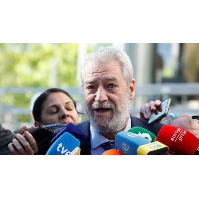 El jefe de gabinete de Ayuso niega haber recibido datos de la Policía y atribuye a un "vecino enfadado" la foto de los periodistas
