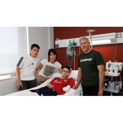 La familia del joven de Baztan amputado: "No caben en un periódico las gracias a tantas personas"