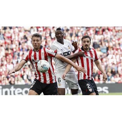 Sadiq castiga al Athletic y acerca al Valencia a la salvación