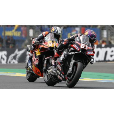 Martín, Guevara y Quiles completan el dominio español en el Gran Premio de Francia