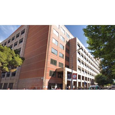 La mujer aislada en el Clínic de Barcelona por ser contacto da negativo en la prueba PCR
