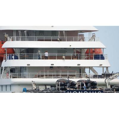 Los últimos pasajeros del Hondius abandonan el crucero y viajan en avión a Países Bajos