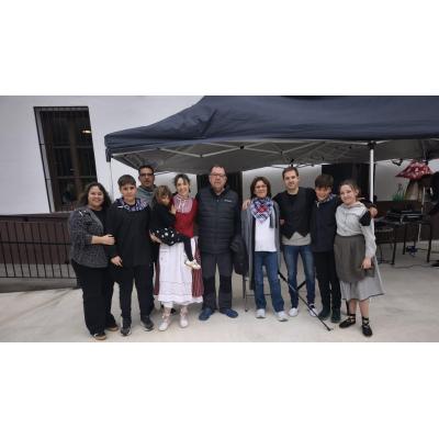 Ezkurra habilita una posada en la planta baja de su antigua escuela