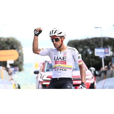 El ecuatoriano Jhonatan Narváez (UAE) hace doblete en el Giro
