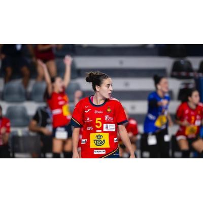 La joven internacional Edurne Donderis se une al proyecto de Replasa Beti Onak