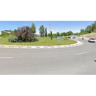 Herido un motorista de 58 años tras colisionar con un coche en Pamplona
