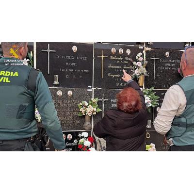 Dos investigados por hurtar material ornamental en cementerios de Navarra