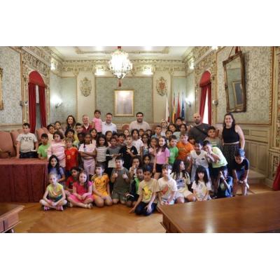 Alumnado de 2º de Primaria del colegio Huertas Mayores visita el Ayuntamiento