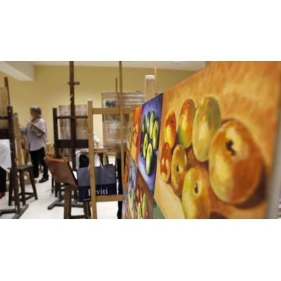 La Escuela Municipal de Artes y Oficios Catalina de Oscáriz oferta 300 plazas para el curso 2026-2027