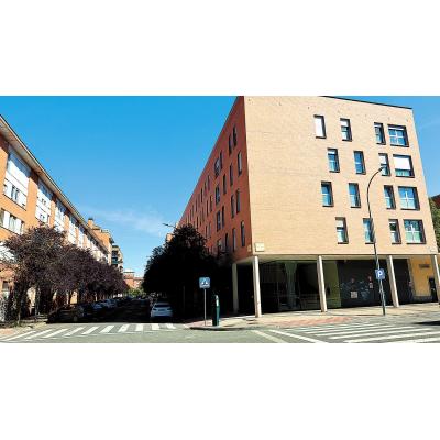 La bajera okupada de Pamplona con más intervenciones policiales preocupa a San Jorge: "¿Y si hay fuego?"