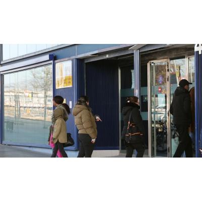 Pagos de entre 400 y 500 euros por agilizar "desde dentro" los papeles: así funcionaba la trama desarticulada en Extranjería