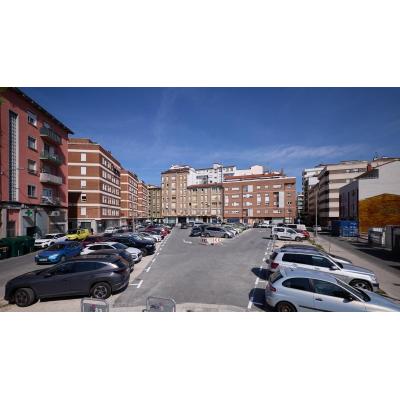 Los vecinos de Burlada también quieren una plaza en la antigua manzana de 'las termitas'