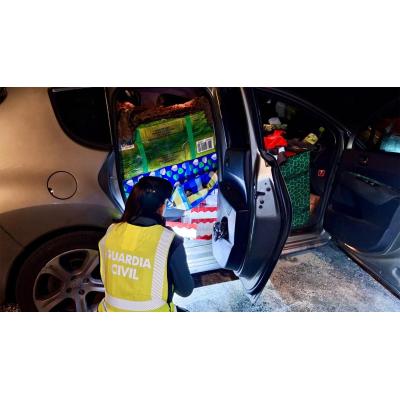 Interceptado en Zubiri un vehículo cargado con 9.460 cajetillas de tabaco de contrabando