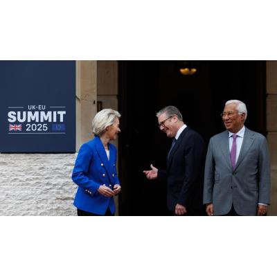 Von der Leyen celebra "avances" hacia un acuerdo entre EE UU e Irán y pide reabrir Ormuz