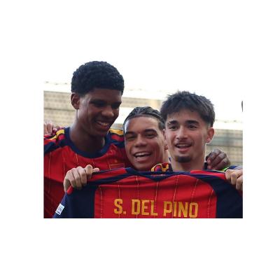 España debuta en el Europeo sub-17 con dos navarros en el once titular