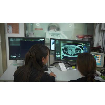 Un programa del Cancer Center Clínica Universidad de Navarra permite que algunos pacientes con cáncer de recto puedan evitar la cirugía sin comprometer el control del tumor