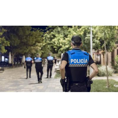 Detenido un hombre de 38 años tras agredir a tres agentes en una pelea