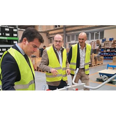 El consejero Irujo resalta en Viana “la diversidad de la industria navarra” en su visita a la empresa Tecnimoem