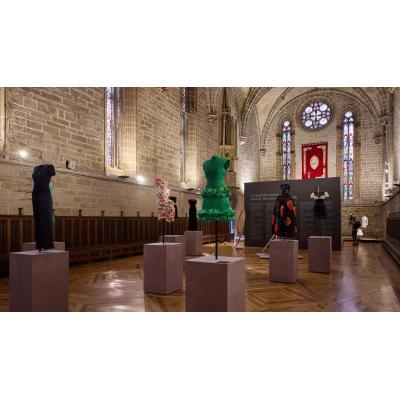 La Catedral de Pamplona alberga una colección inédita de diseños de Valentino