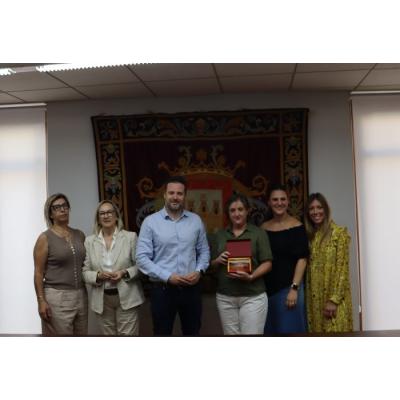 Entrega a AFÁN la recaudación del concierto solidario ofrecido por el pianista Nicolás Pérez-Nievas