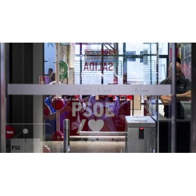 La UCO interviene en la sede del PSOE correos, libros contables, reuniones y viajes de Cerdán y Fuentes, entre otros
