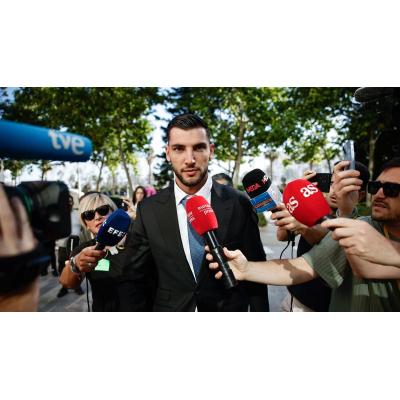 La víctima de Rafa Mir relata dos agresiones sexuales: "Me pongo a llorar, me cuesta respirar, le digo que pare"