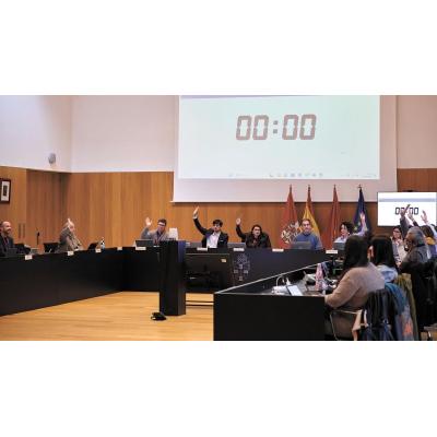 Rechazo del pleno de Egüés a la propuesta para retomar el centro comercial de Olaz
