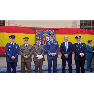 Día de la Delegación de Defensa en Navarra: 5 homenajes, entre ellos, el jefe de Policía Nacional y la Federación de Casas Regionales