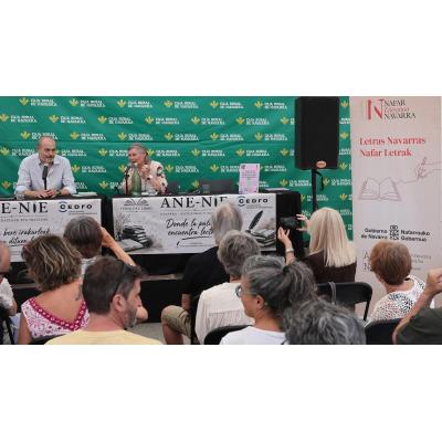 La Feria del Libro de Navarra arranca con la poesía de Santiago Elso Torralba