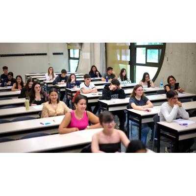 4.146 alumnos se examinan de la PAU entre el martes y el jueves en Pamplona y Tudela: estos son los horarios
