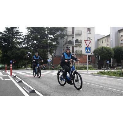 Ocho agentes y una agente primera: las patrullas en bici de la Policía Municipal de Pamplona cumplen 2 años