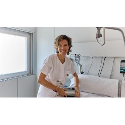 María Alfonso, Unidad del Sueño del Hospital Universitario de Navarra: "Si una persona duerme ocho horas y se levanta cansada es que algo falla"