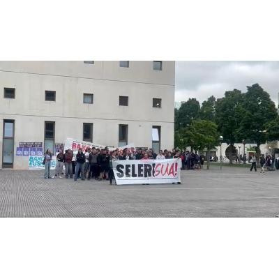 Vídeo de la protesta contra la PAU en la UPNA