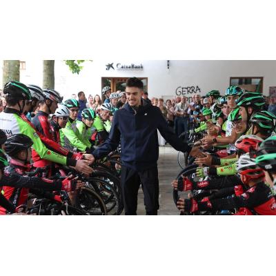 Fotos del homenaje de Uharte Arakil a Igor Arrieta