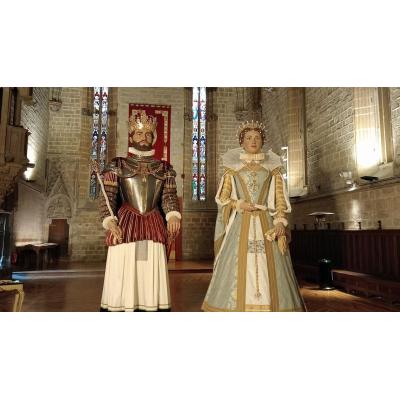 Planes con niños en Pamplona para este fin de semana: los gigantes de la Catedral, fiesta del agua, teatro...