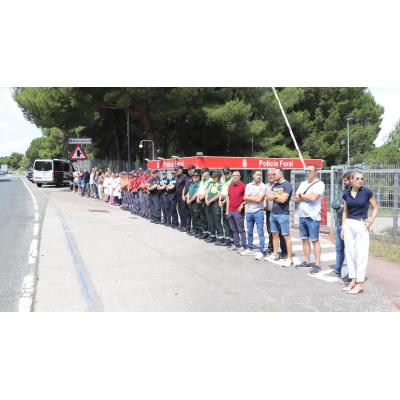 Concentración en la Comisaría de la Policía Foral de Tudela en recuerdo de los 5 agentes fallecidos