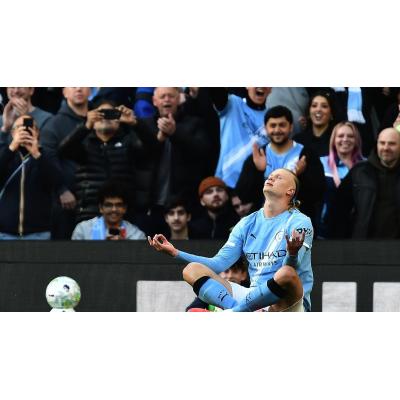 Bomba de Riquelme: traerá a Haaland si sale elegido presidente