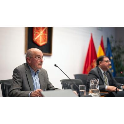 Alli presenta una ley orgánica para sustituir a la Lorafna, que considera ya "superada"