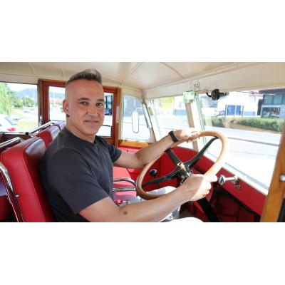 El autobús centenario que vuelve a arrancar en Pamplona