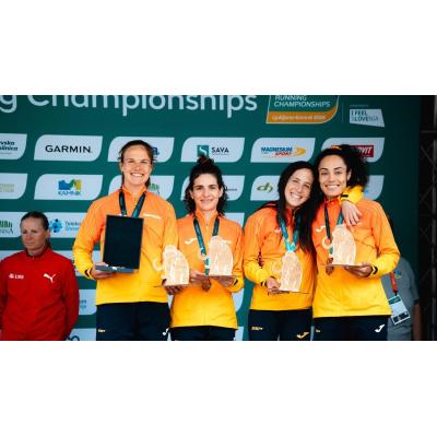 La navarra Inés Astráin Moreno se cuelga el bronce en el Europeo de trail con España
