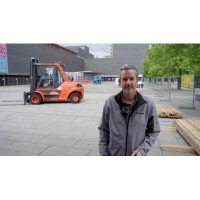 La empresa que levanta la Tómbola: Reybesa cumple más de quince años al servicio del montaje benéfico de San Fermín